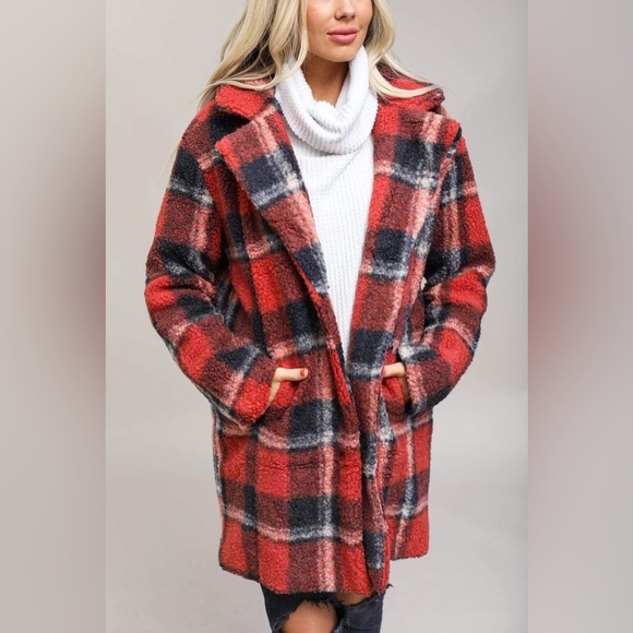 🧸🐻 Super Cute Teddy Coat 🐻🧸 - Picture 1 of 2